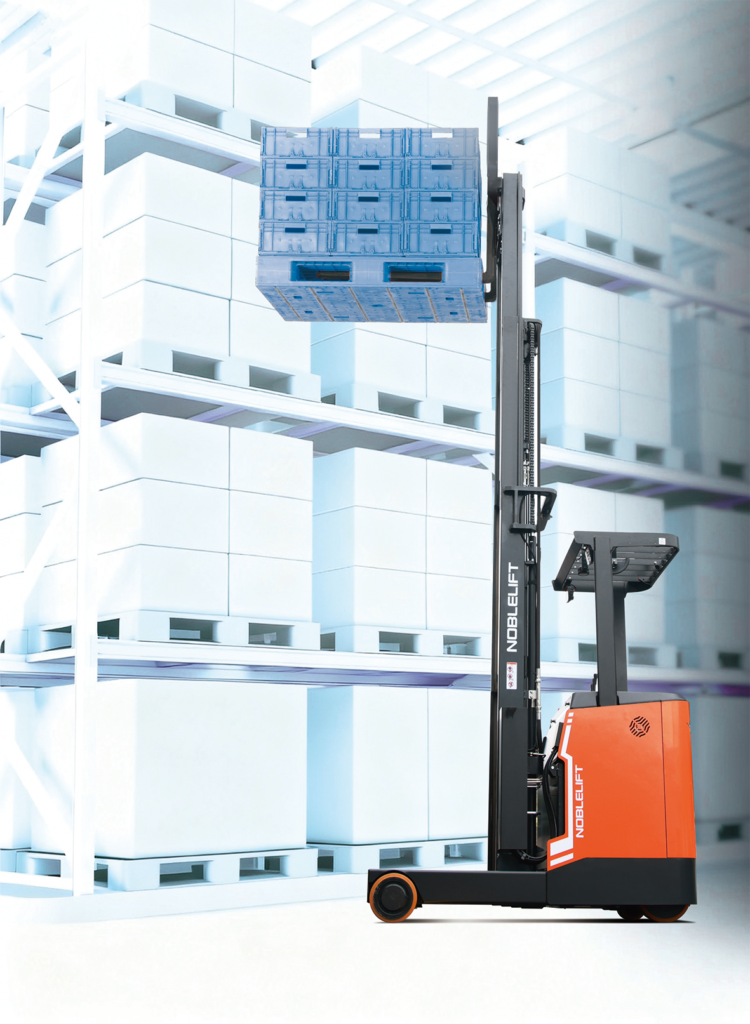 Electric Stand-on Reach Truck
